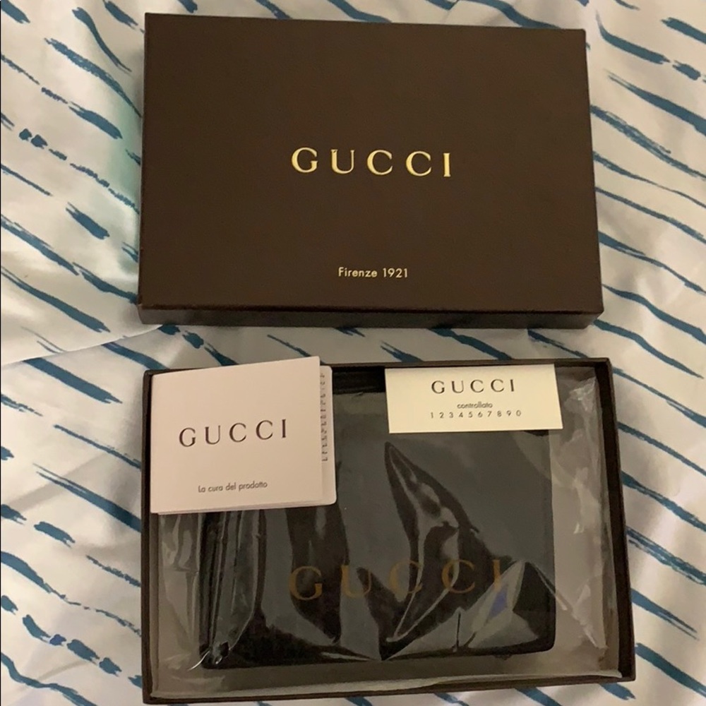 Gucci guccissima wallet